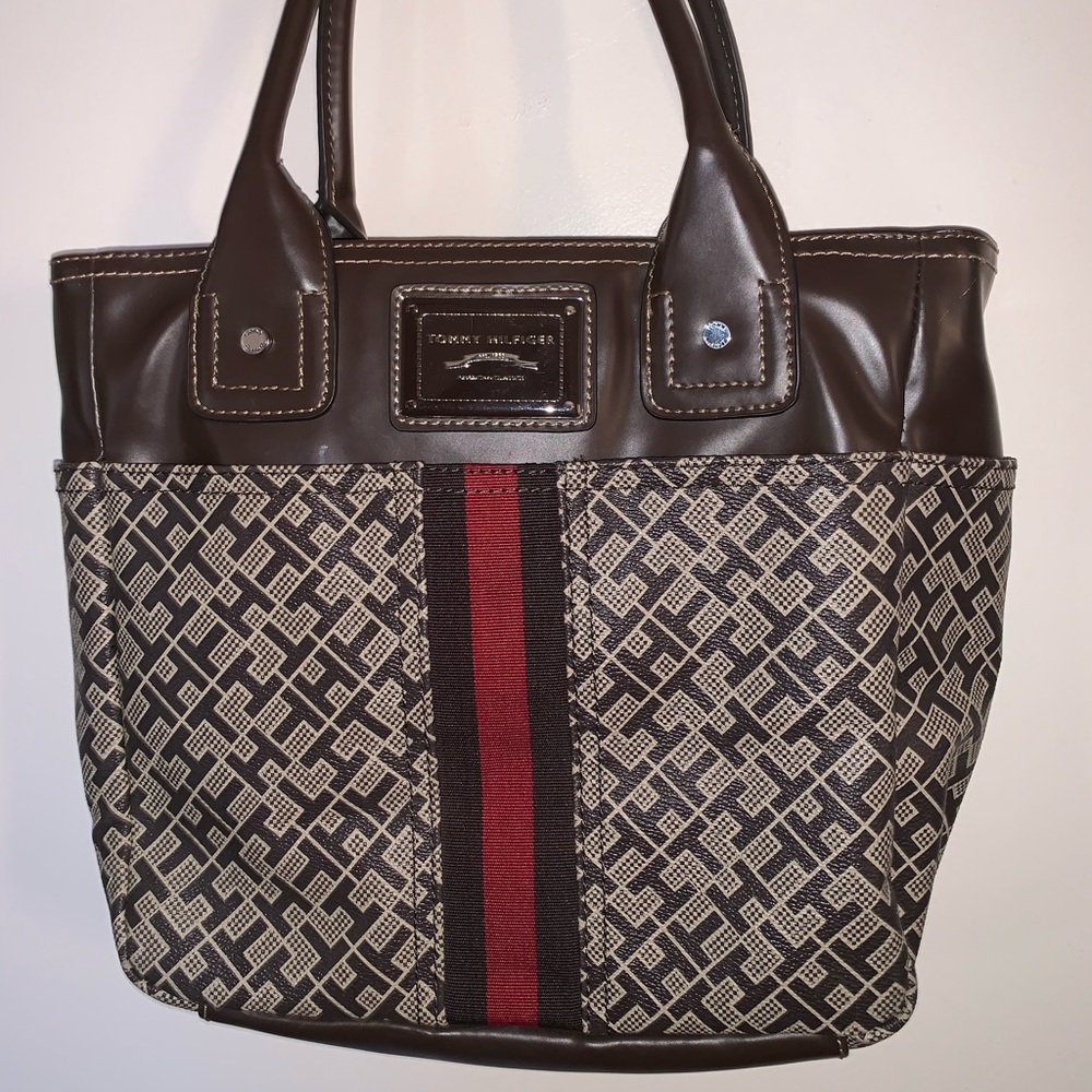 🎠 TOMMY HILFIGER BROWN PURSE🎠